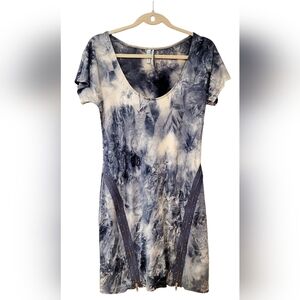 Guess by Marciano Body con Dress  Size M